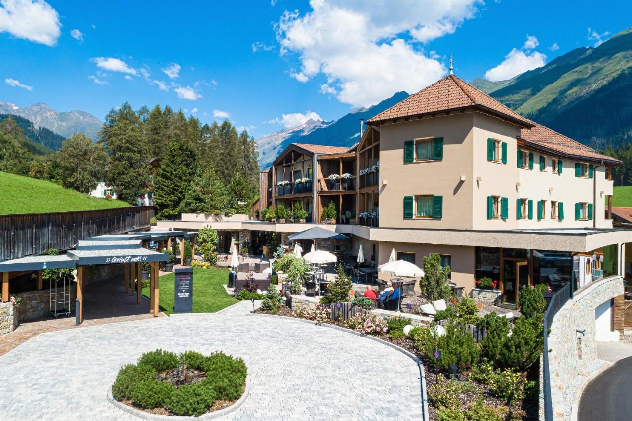 Erlebnisort Gassenhof Hotel รีดันนา ภายนอก รูปภาพ
